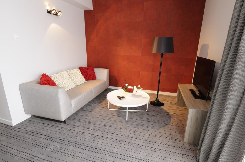 Best Western Plus Hotel & Spa De Шасю Екстериор снимка